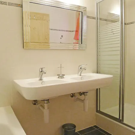 Chalet Chalet Double Rouge 샬레 Arveyes